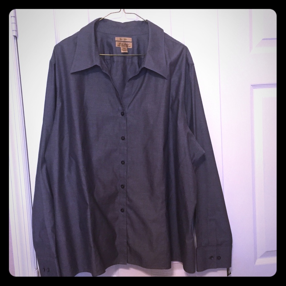 🦋Women’s Button front Shirt 🦋